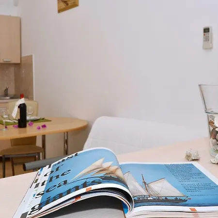 Apartment Gusic Podstrana