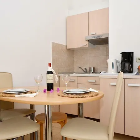 Gusic Apartment