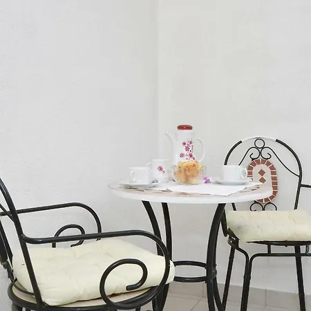 Gusic Apartment *